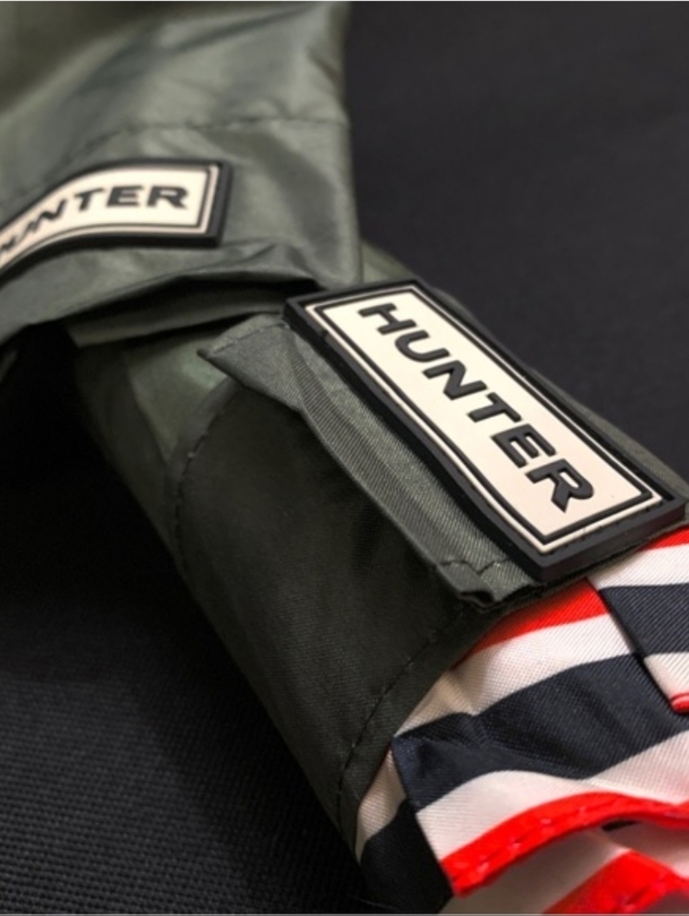 Hunter Travel Umbrella in Hunter Green with Red Trim